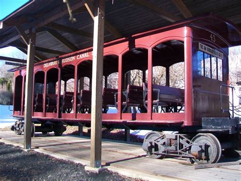 Photo Dandh Gravity Railroad Passenger Car