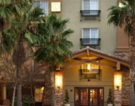 Larkspur Landing Hotel Sacramento | Sacramento, CA 95825