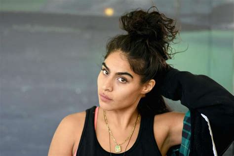 Torontos Jessie Reyez On The Rise Sfgate