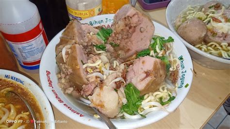 mukbang bakso mm 73 swadaya - YouTube