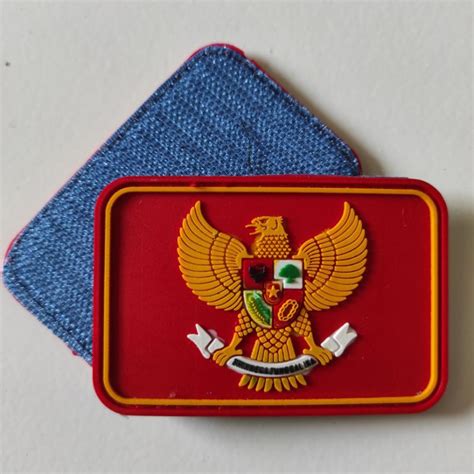 Jual Patch Rubber Logo Garuda Kotak Dasar Merah Tempelan Emblem Karet