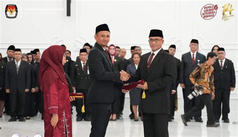 Kpu Ri Lantik 37 Anggota Kpu Kabupaten Kota Periode 2024 2029 Di 10