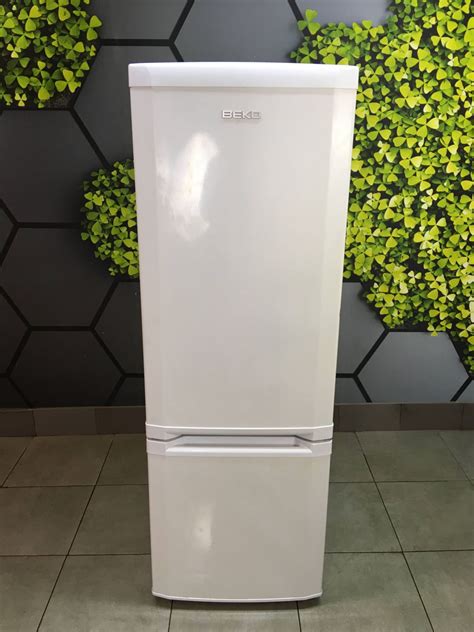 Холодильник б/у Beko T3990