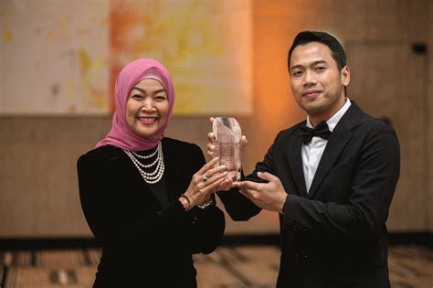 Btn Satu Satunya Dari Indonesia Yang Raih Euromoney Awards