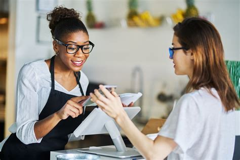 Atendimento ao cliente gentilezas que mudam o seu negócio