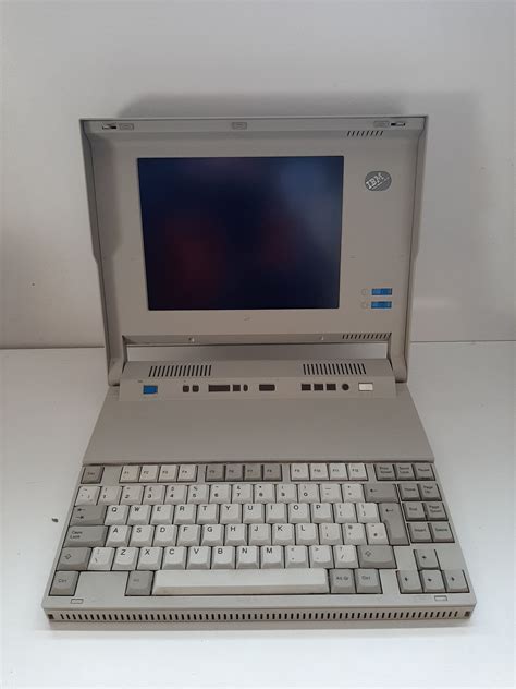 Ibm Ps2 Model L40sx Vintage Laptop Retromediair In Heeze