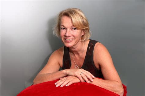 Brigitte Lahaie A 64 Ans Elle Tourne Dans Un Nouveau Film Pornographique