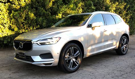 2019 VOLVO XC60 T5 MOMENTUM - Signature Auto