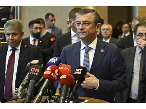 CHP nin yeni genel başkanı Özgür Özel oldu