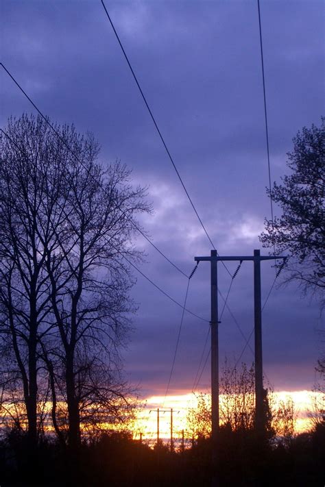 Power lines at sunset | Smithsonian Photo Contest | Smithsonian Magazine