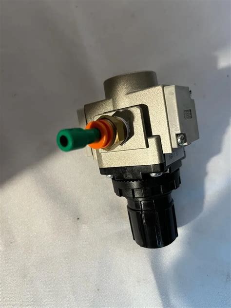 SMC AR20 N02E Z X406 Regulator LabX