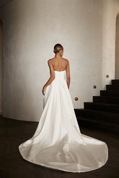 Jane Hill - Huntleigh — Perla Nova Bridal - Wedding Dress Shop