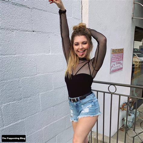 Sammi Hanratty Sammihanratty Nude Leaks Photo Thefappening