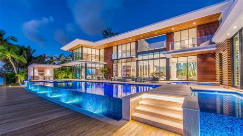 This Luxury Miami Beach Estate for Sale and Can be Yours | The Most ...