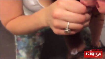 Qha Putka Duha Hot Milf