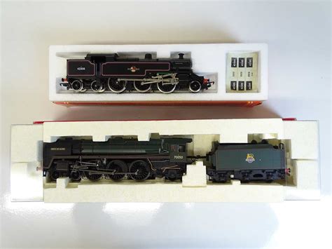 Lot 257 - OO SCALE MODEL RAILWAYS: A pair of HORNBY