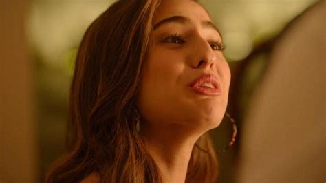 Guess Sara Ali Khan Movies Based On Her Expression In Our Quiz