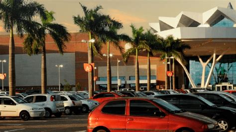 Feirão de empregos no shopping Bosque dos Ipês oferece oportunidades