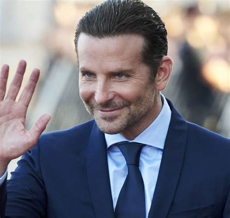 45 Heartwarming Bradley Cooper Hairstyles 2021 Ideas