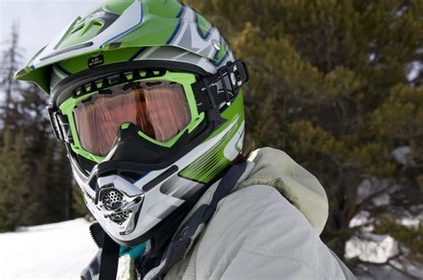 How Electric Heated Snowmobile Helmets Work