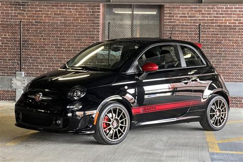 2 600 Mile 2019 Fiat 500 Abarth 5 Speed For Sale On BaT Auctions Sold