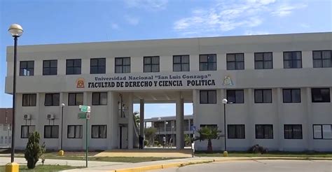 Estudiantes Protestar N Porque No Hay Docentes De Derecho En La