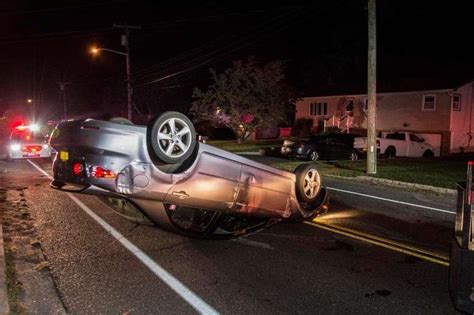 Selden Driver Faces Dwi Charge After Fleeing Crash Cops Say Newsday