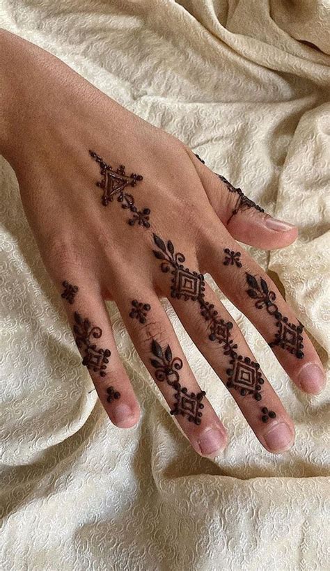 50 Timeless Allure Of Henna Designs Geometric Modern Elegance Henna