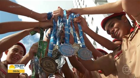 Vídeo Alunos Do Colégio Militar Do Recife Conquistam Medalha Em