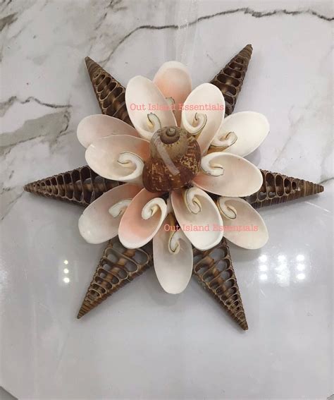 New Limited Edition Seashell Snowflake Christmas Ornament I Lady