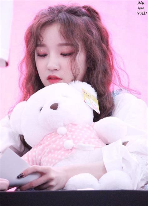 Kpop Girl Groups Korean Girl Groups Kpop Girls G Idle Yuqi Soyeon