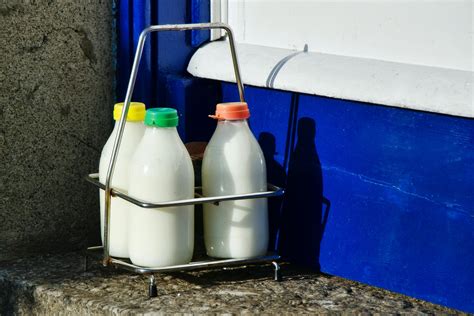 A breast milk shortage is leaving many new parents worried 5