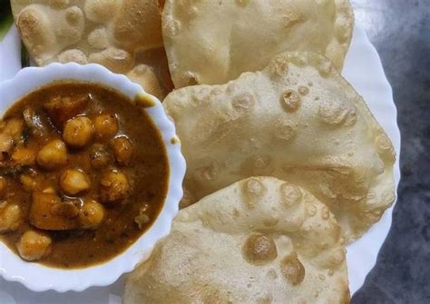 Chole puri Recipe by Tulsi Chhaya - Cookpad