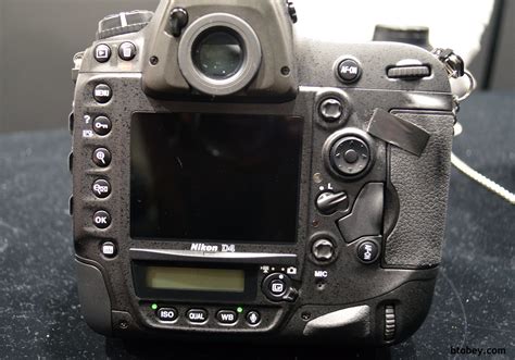 Nikon D4 Review: Features, Metering, Autofocus, Tests | btobey.com