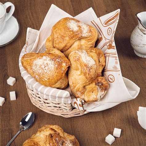 Слойка Свердловская, 100 г (5000003560) купить в Москве по цене 33 руб ...