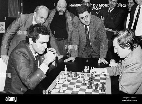 Chests World Championship 1990: Karpov vs Kasparov, Lyon (France Stock ...