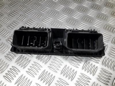 Y01144 8651399 Dash Vent Air Vent Grille Volvo V50 2004 1 8L New