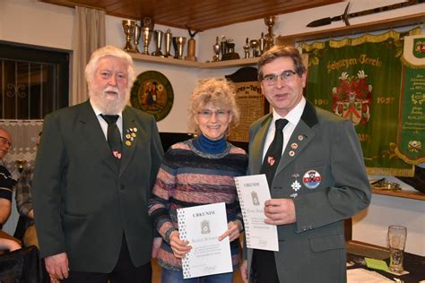 Steigende Mitgliederzahlen Beim Sv Goldene Ehrennadeln F R Sigrid