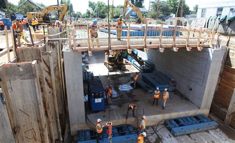 Box Jacking Operation Moves Rail Underpass In A Weekend 2019 08 27 Engineering News Record