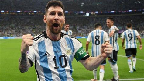 CURAHAN HATI Lionel Messi Usai Antarkan Argentina Ke Final Piala Dunia