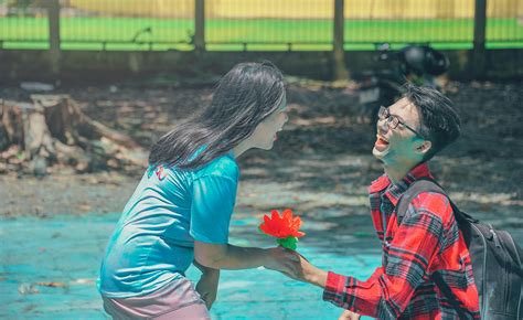 Photography of a Man And Woman Laughing · Free Stock Photo