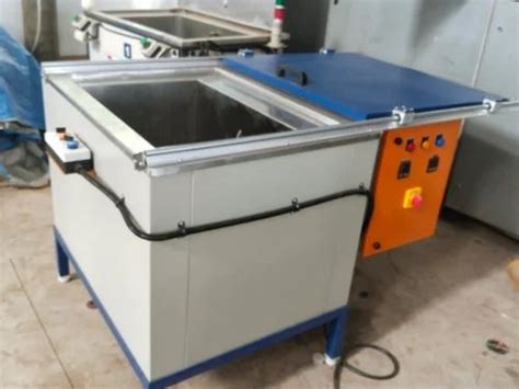 Degree Celsius Hot Air Oven For Industrial Model Name Number Progressive