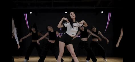 Blackpink “pink Venom” Choreography Which Was Just Released Was Made