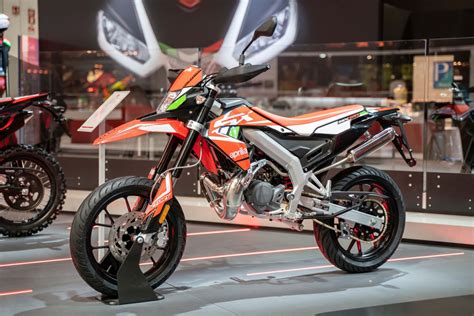 Motorrad Vergleich Aprilia Sx Supermoto Vs Fantic Xe