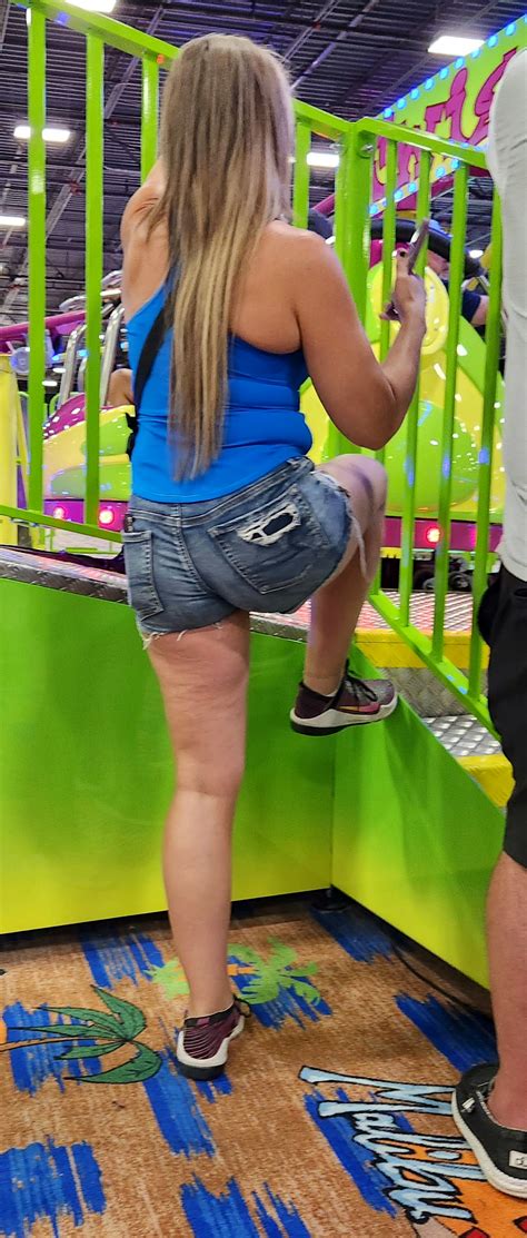 Cute Blonde Milf In Shorts Short Shorts Volleyball Forum