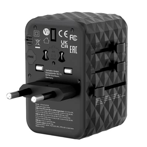 UTA 05 GaN III Universal Travel Adapter