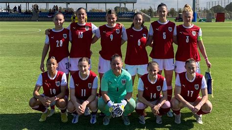 Fb Oefb At On Twitter Das U Frauen Nationalteam Startet Mit