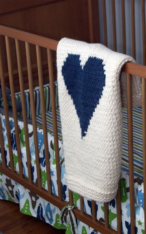 Amazing Knitting: Heart Blanket - Free Pattern