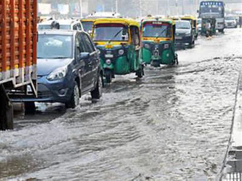 Delhi Flooding Near Ito Crossing Results In Traffic Jam City Times