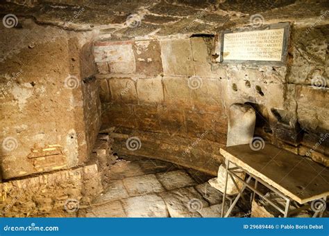 Carcere Mamertino Cela San Pedro Del Interior En Roma Foto Editorial